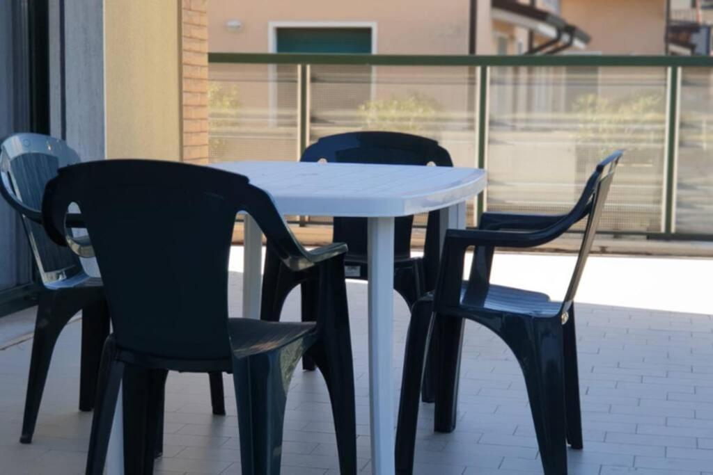Appartamento Nuovo Centralissimo 150 Mt Dal Mare Lido di Jesolo Exterior photo